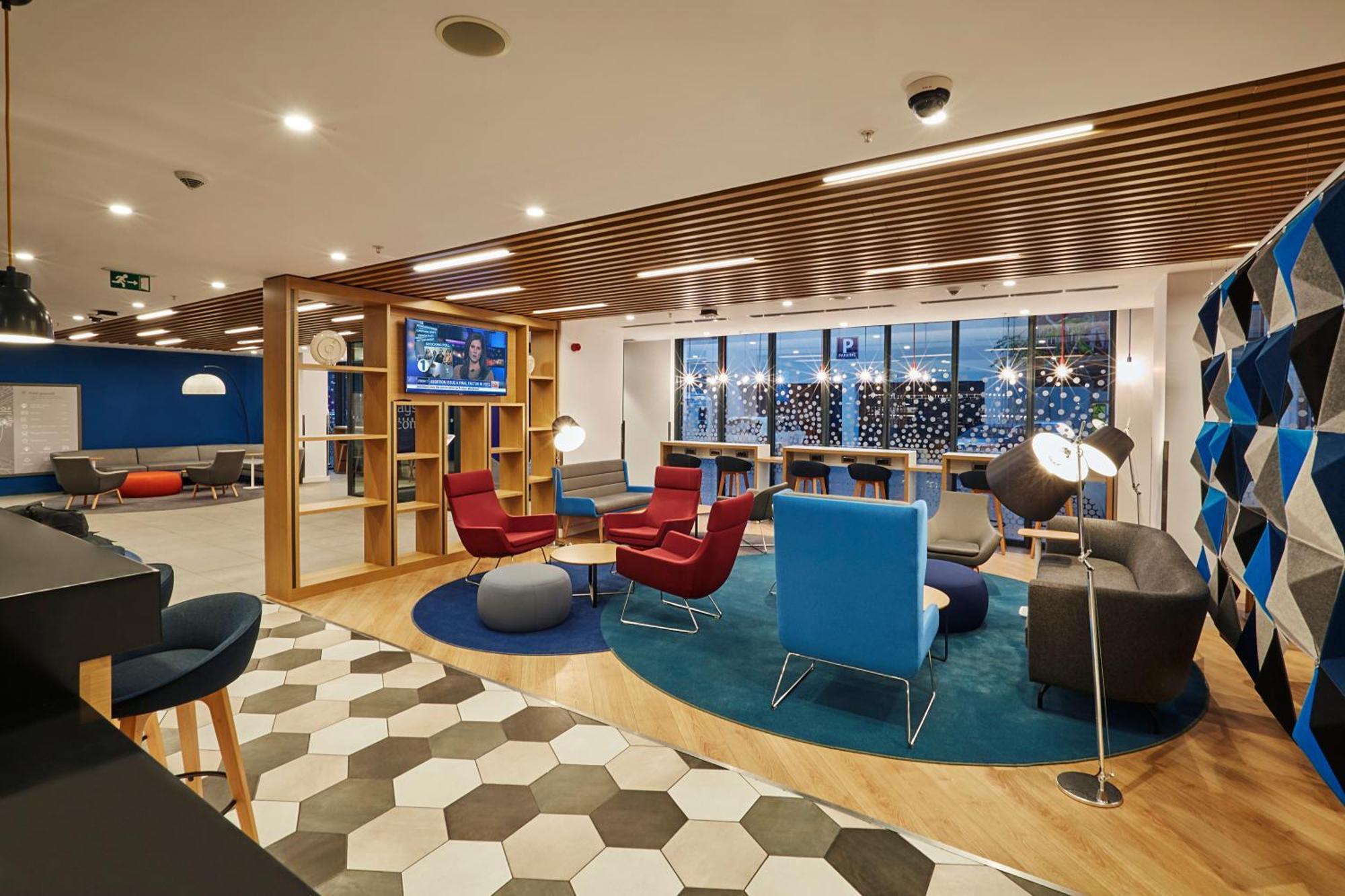 Holiday Inn Express - Istanbul - Atakoy Metro By Ihg — Photos 1